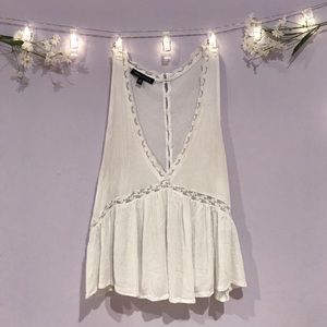 Kendal & Kylie White Detail Tank